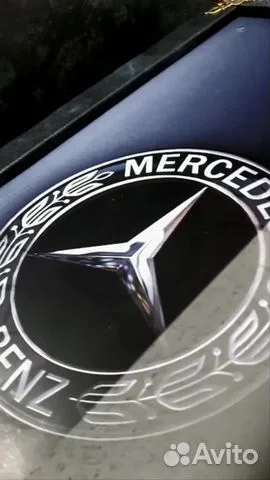 Нарды под стеклом «Мерседес»