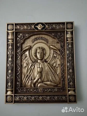 Резная Икона из дерева Архангел Рафаил