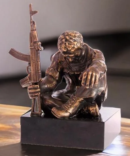 Бронзовая копия памятника «Черный тюльпан»