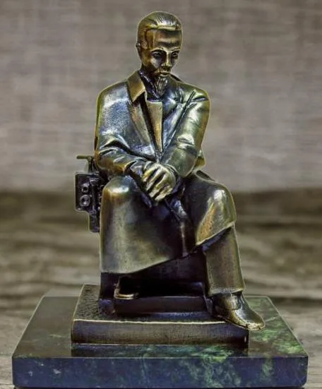 Скульптура «Попов А.С.» — копия памятника