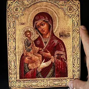 Икона Божией матери "Троеручица" — фотография 1