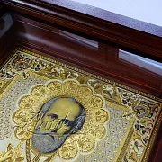 Икона Николая Чудотворца /в киоте/. Златоуст — фотография 9