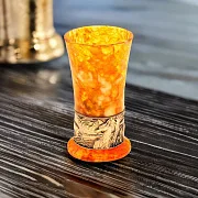 Стопка для водки из камня (янтарь) — фотография 1