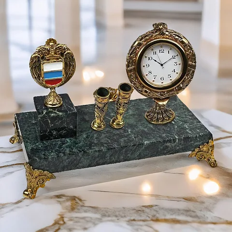 Часы «Элина» с гербом ФСО и подставками