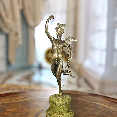 Статуэтка «Меркурий» на подставке из змеевика