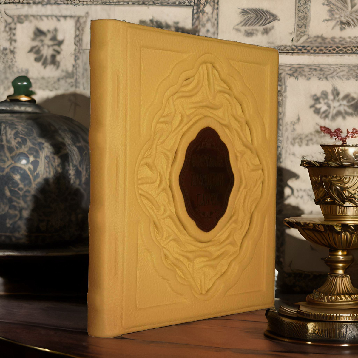 Светлый праздник пасхи — книга в кожаном переплёте