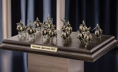Диорама «Русские драгуны 1812 г.» из бронзы и ясеня, 1:72