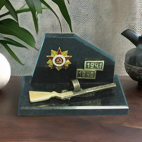 Сувенир «Орден» из бронзы и натурального камня