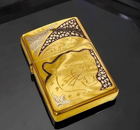 Зажигалка Zippo с гравировкой "Пантера"