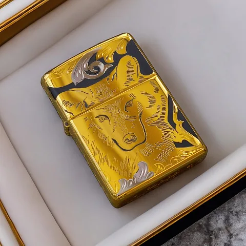 Сувенирная зажигалка Zippo "Вожак"